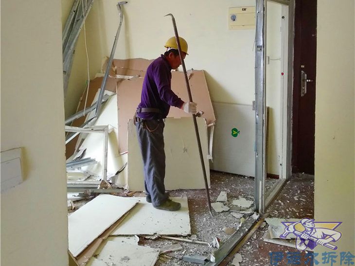 常熟大型的廣告牌拆除費用多少歡迎來電